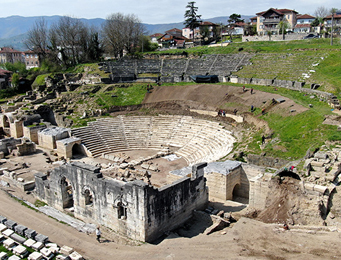 Düzce Güzeldere Şelalesi